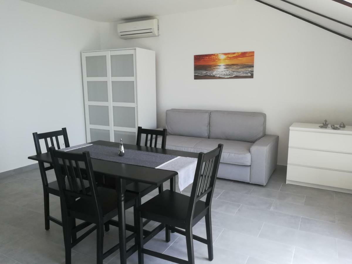 Villa Adagio Apartments سومارتين المظهر الخارجي الصورة